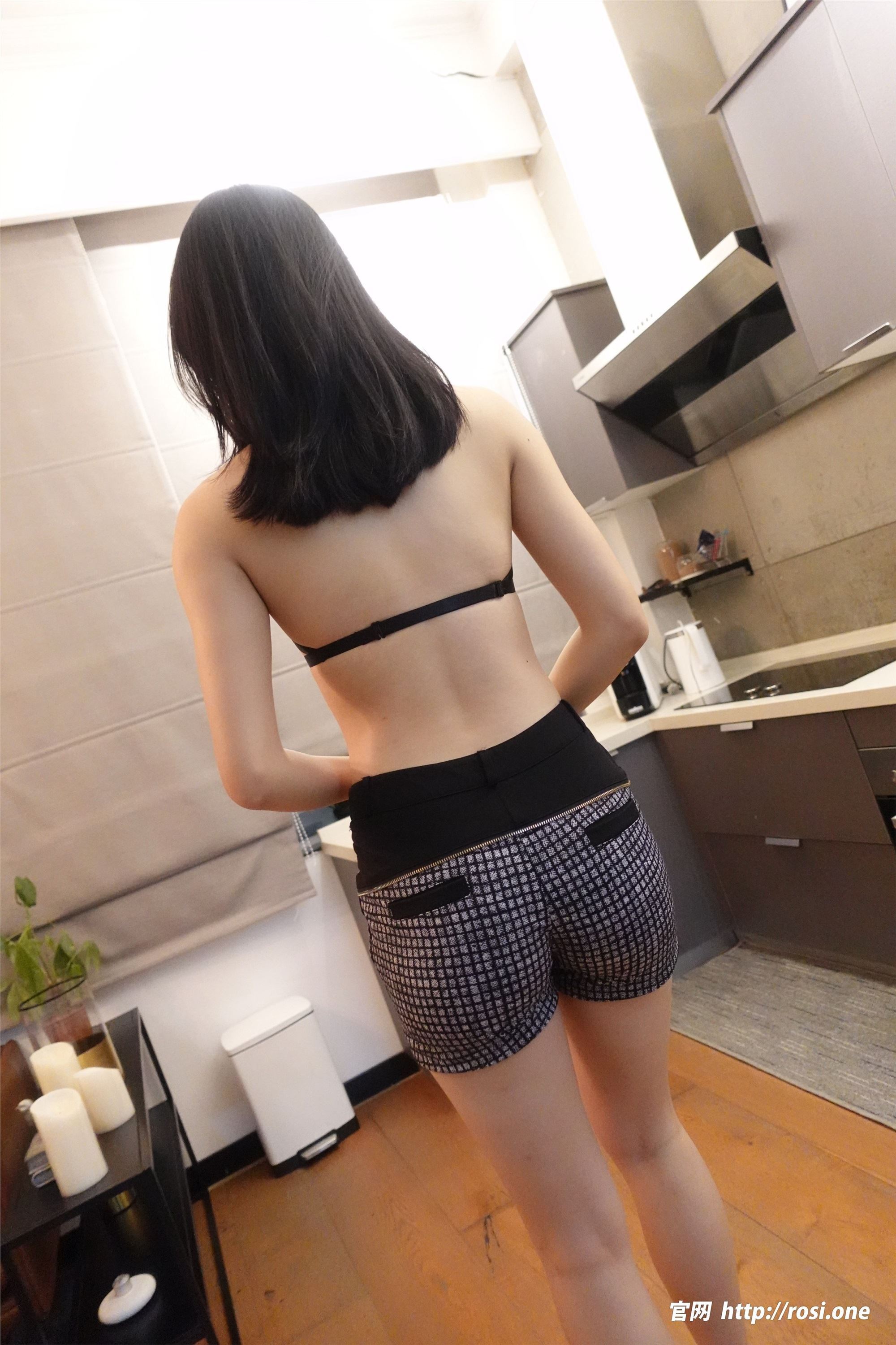 ROSI写真 2023.02.08 NO.4083